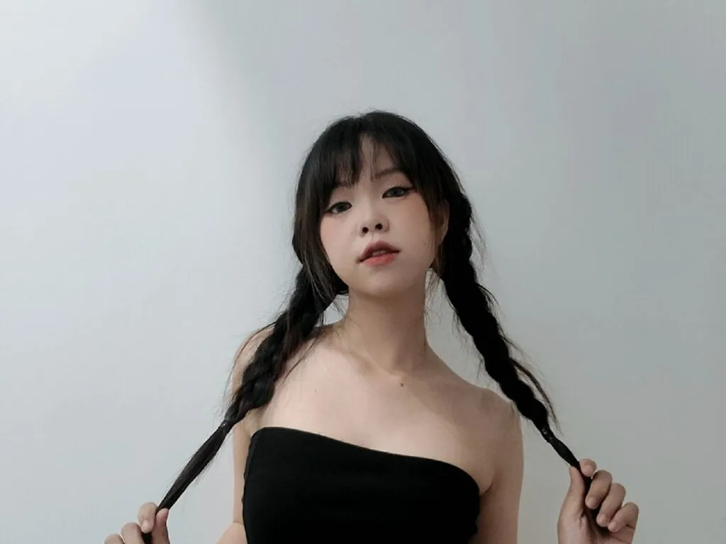 Live sex webcam photo for LoanWillian #276298255