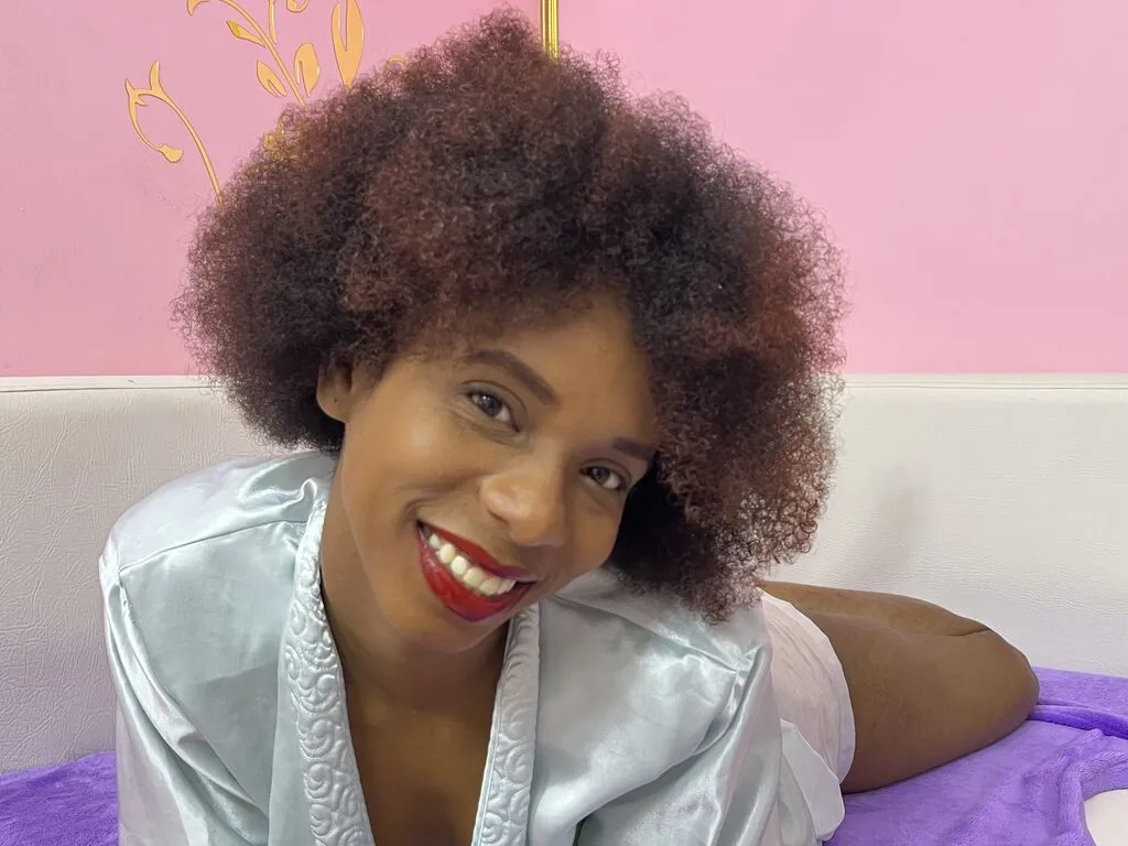 Live sex webcam photo for LorenaRioss