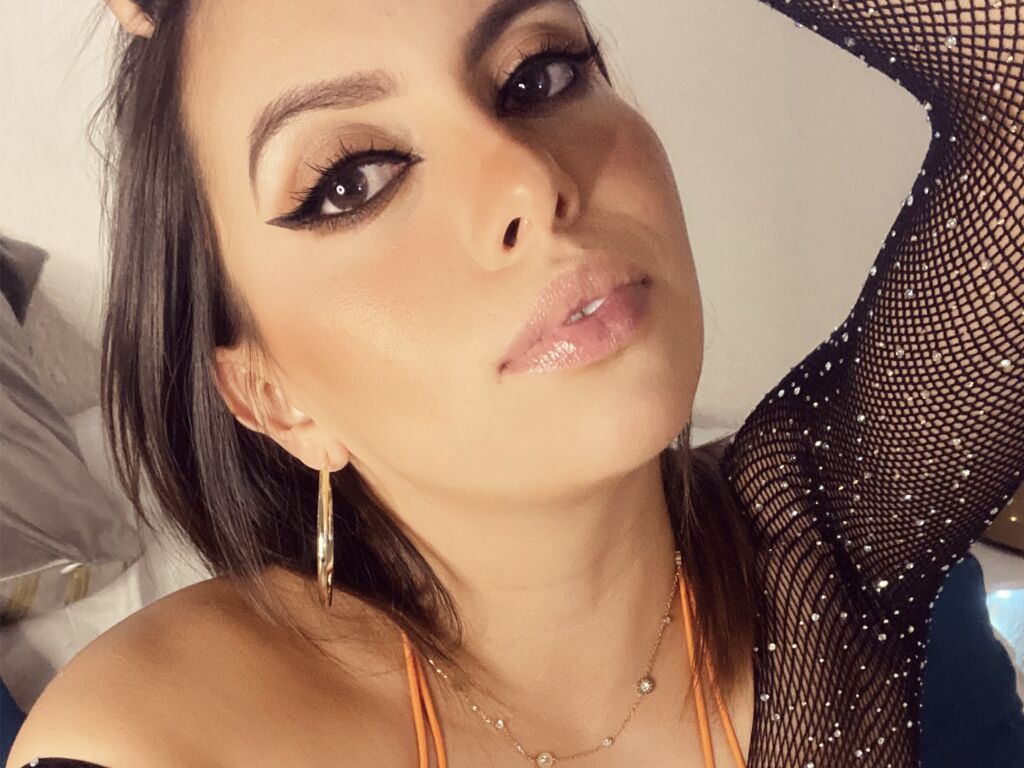 Live sex webcam photo for LotusSofia #277234089