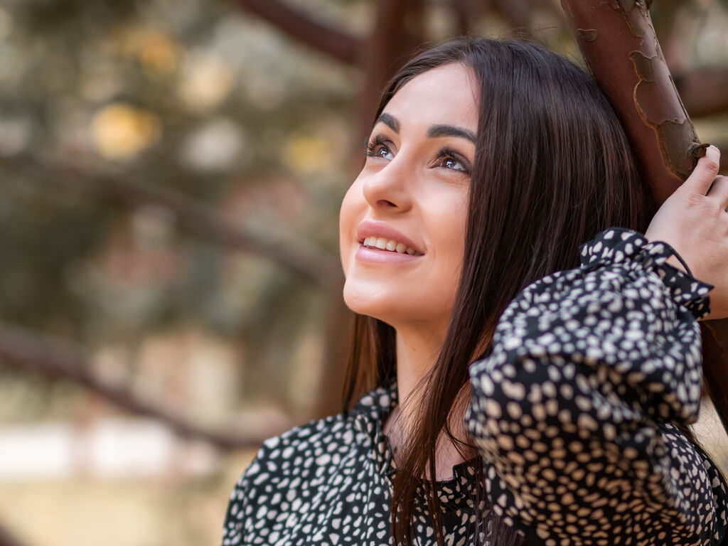 Live sex webcam photo for LuanaMichell #276409185