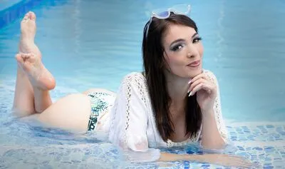 Live sex webcam photo for LucianaRiveiro #290161390