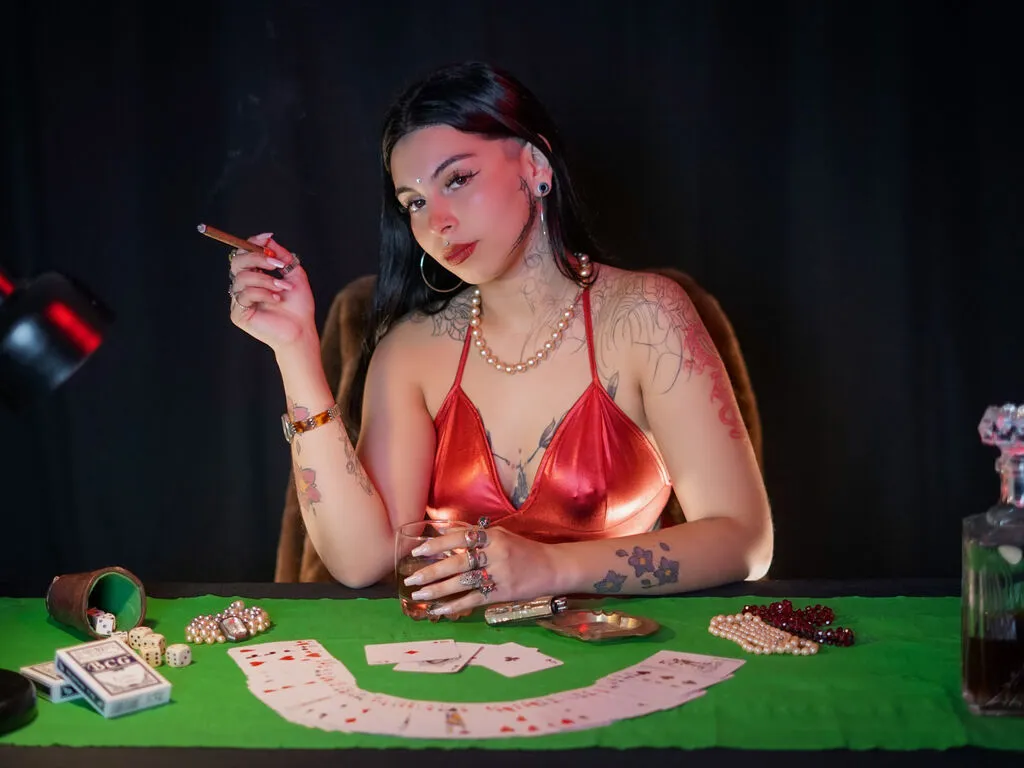 Live sex webcam photo for LuxHesse #276131325