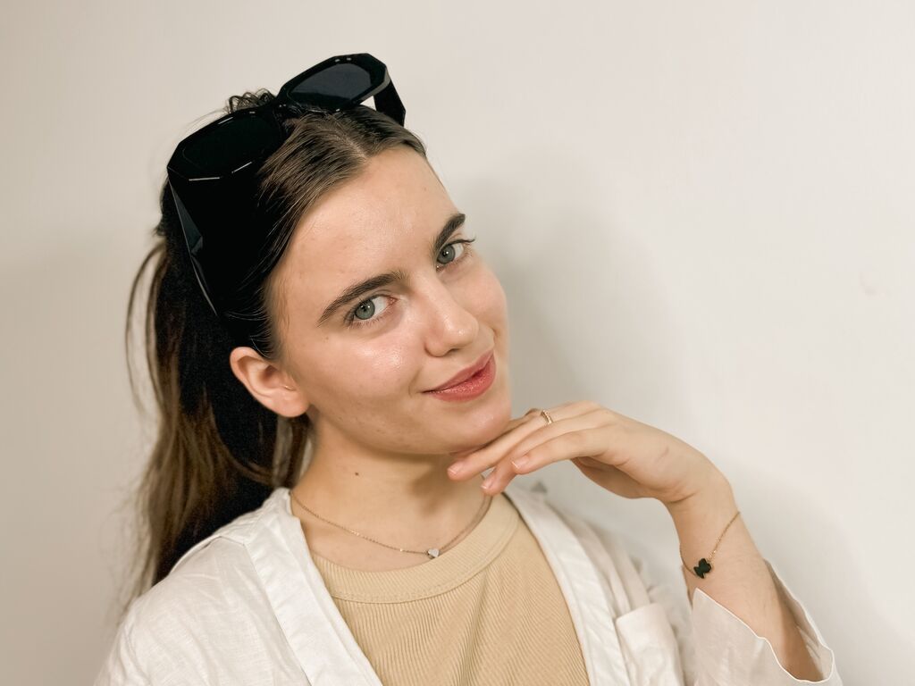 Live sex webcam photo for MaeHayworth #278251078