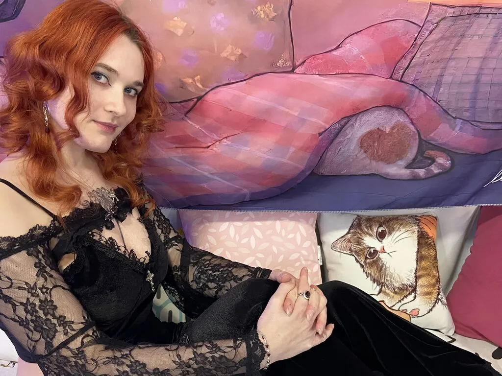 Live sex webcam photo for MaeveEmber #277960954