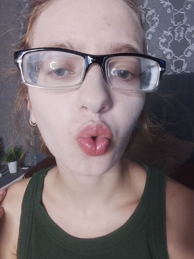 Live sex webcam photo for MagieLee #290119862