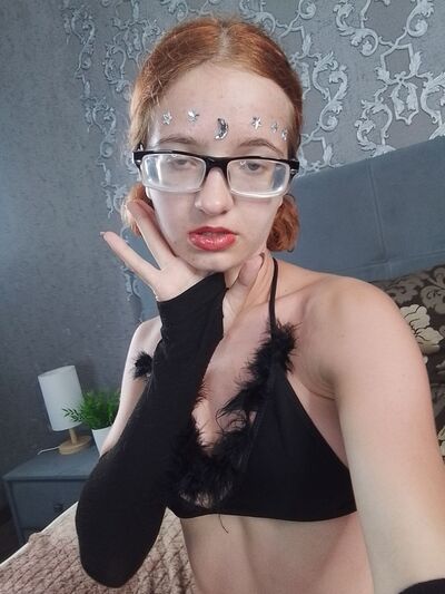 Live sex webcam photo for MagieLee #290119870