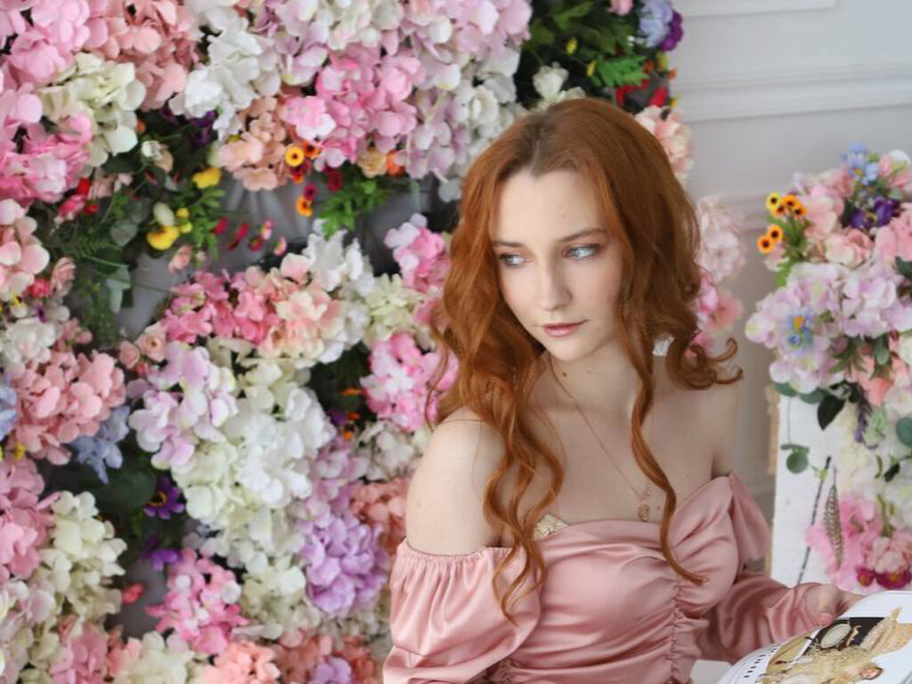 Live sex webcam photo for MaidaAlison #278228802