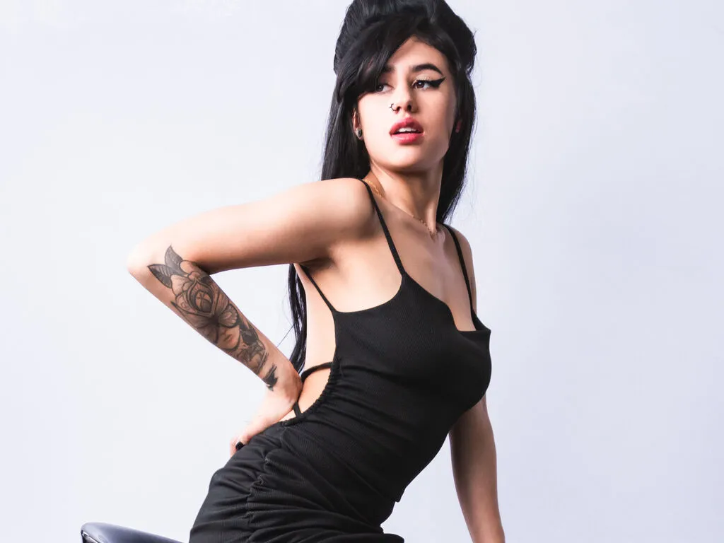 Live sex webcam photo for MairaBradfield #276314628