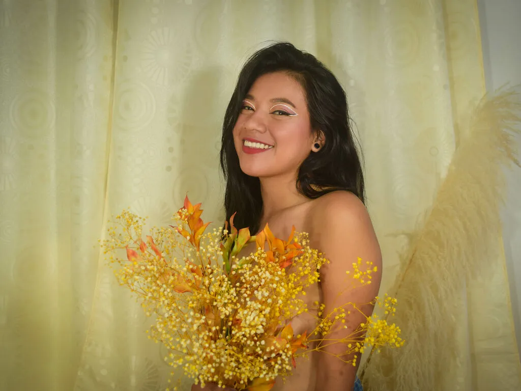 Live sex webcam photo for MarcyOlson #275747736