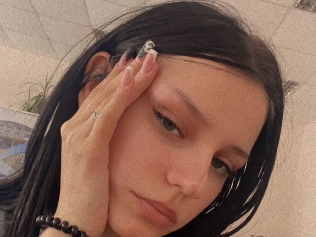 Live sex webcam photo for MariaLabert #276337157