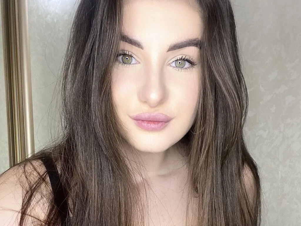 Live sex webcam photo for MaryMilller #277076391