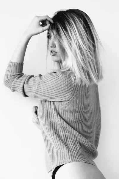 Live sex webcam photo for MathildaLian #290168040