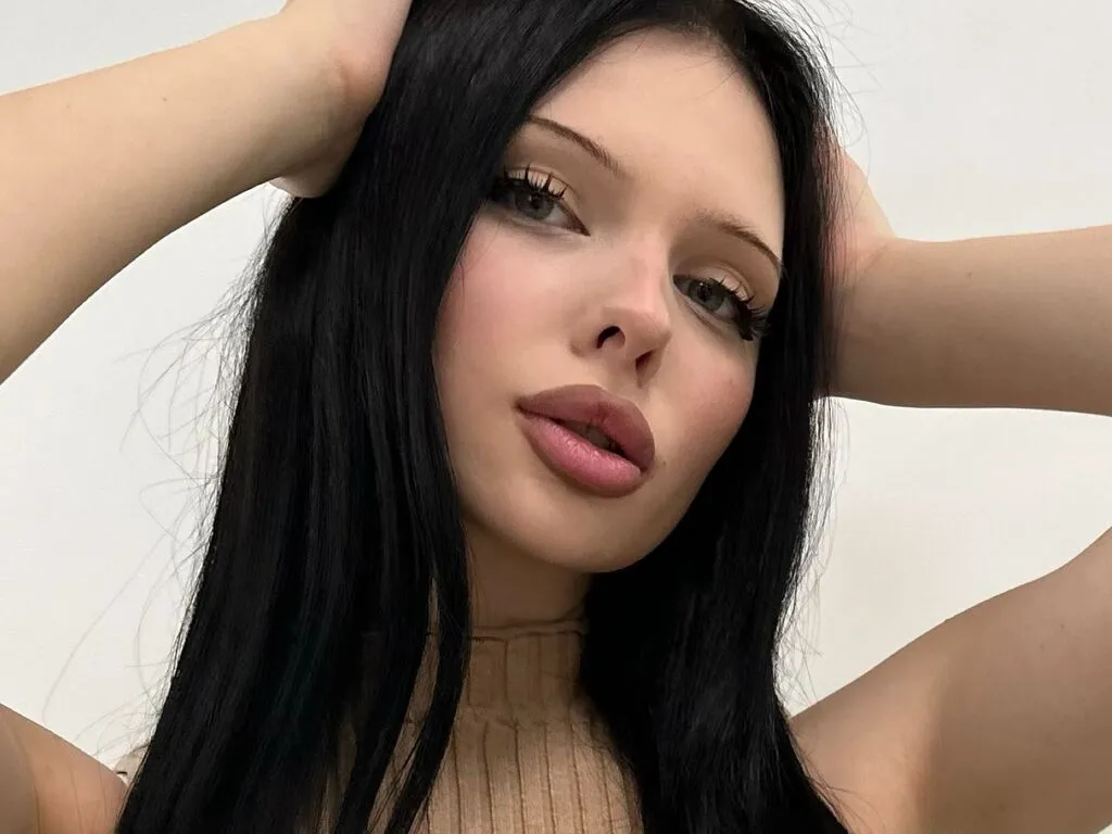 Live sex webcam photo for MaudAldridge #278121358