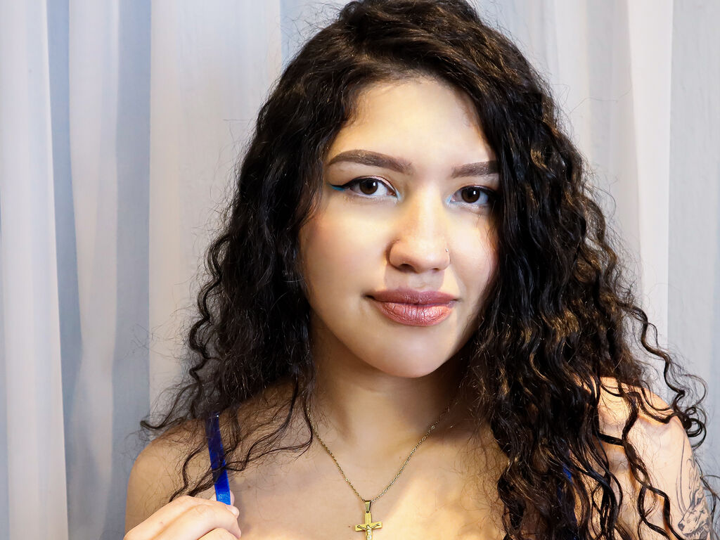 Live sex webcam photo for MelanyRivers #278239548