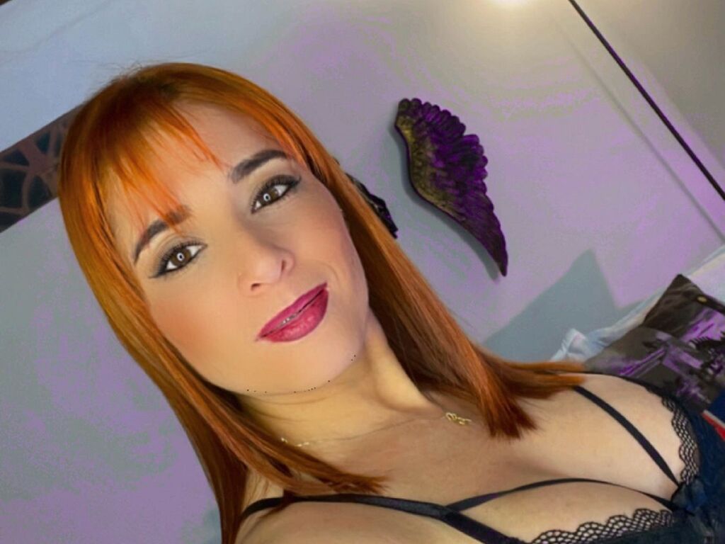 Live sex webcam photo for MelisaShaik #277038156