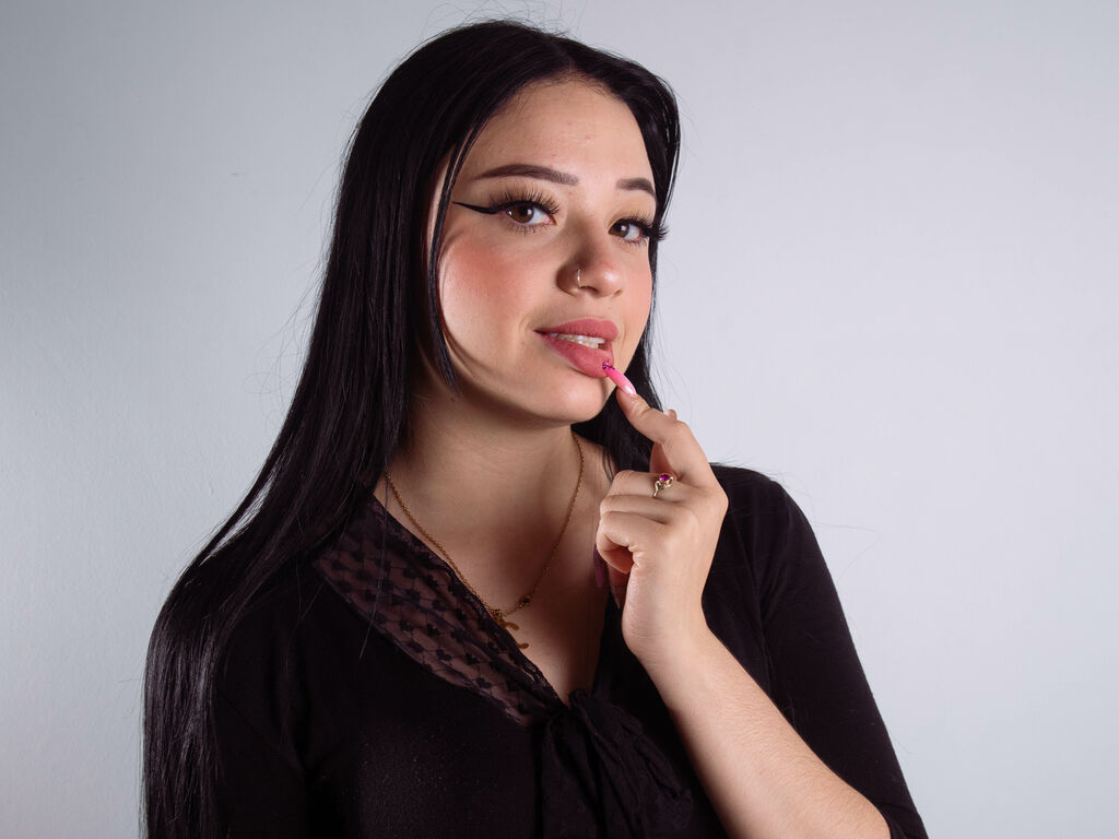 Live sex webcam photo for MelissaMcleoda #277957711