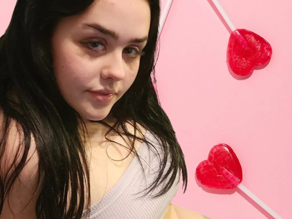 Live sex webcam photo for MercedesAdams #277267648