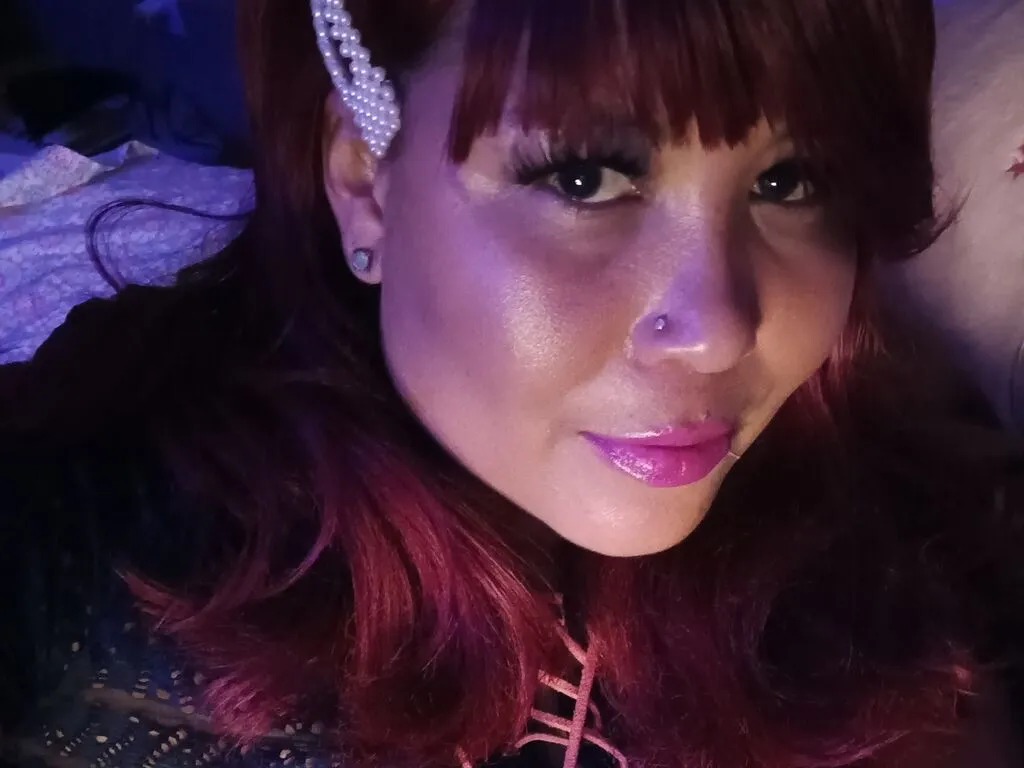 Live sex webcam photo for MiaDulces