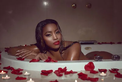 Live sex webcam photo for MiaPersy #290127222