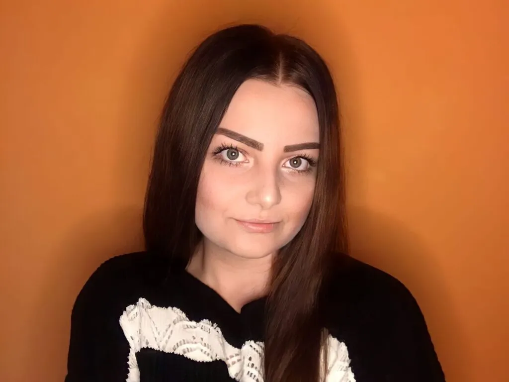 Live sex webcam photo for MichaelaJohn #276295144