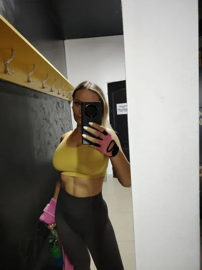 Live sex webcam photo for MilaSpring #290159885