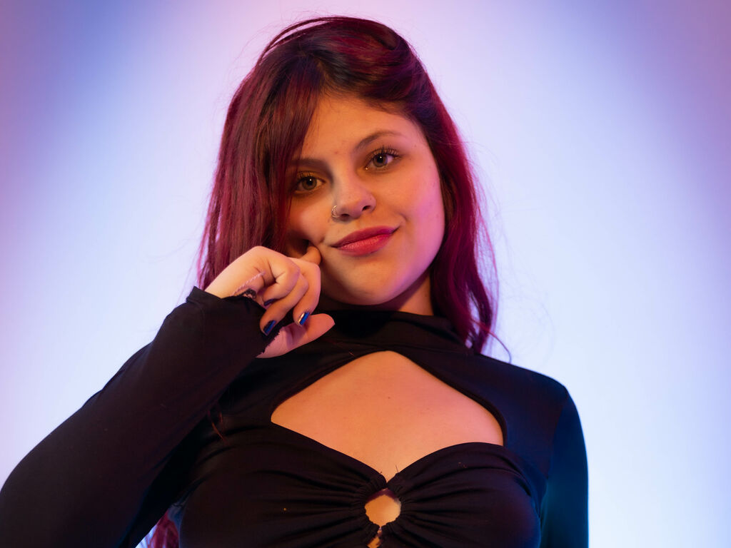 Live sex webcam photo for MileySwift #278072337