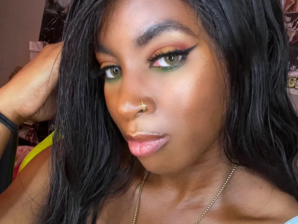 Live sex webcam photo for MirageBatts #275818182