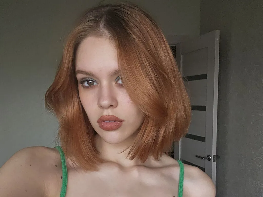 Live sex webcam photo for MollyonStorm #276433094