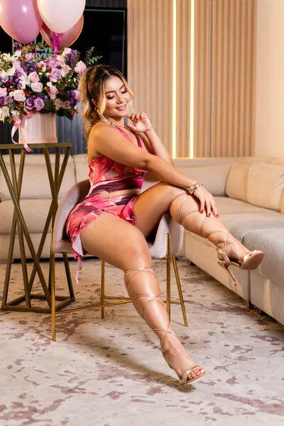 Live sex webcam photo for MonicaSalvatore #290125035