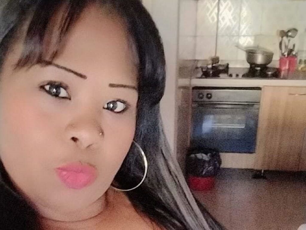 Live sex webcam photo for MooreDavis #276482563