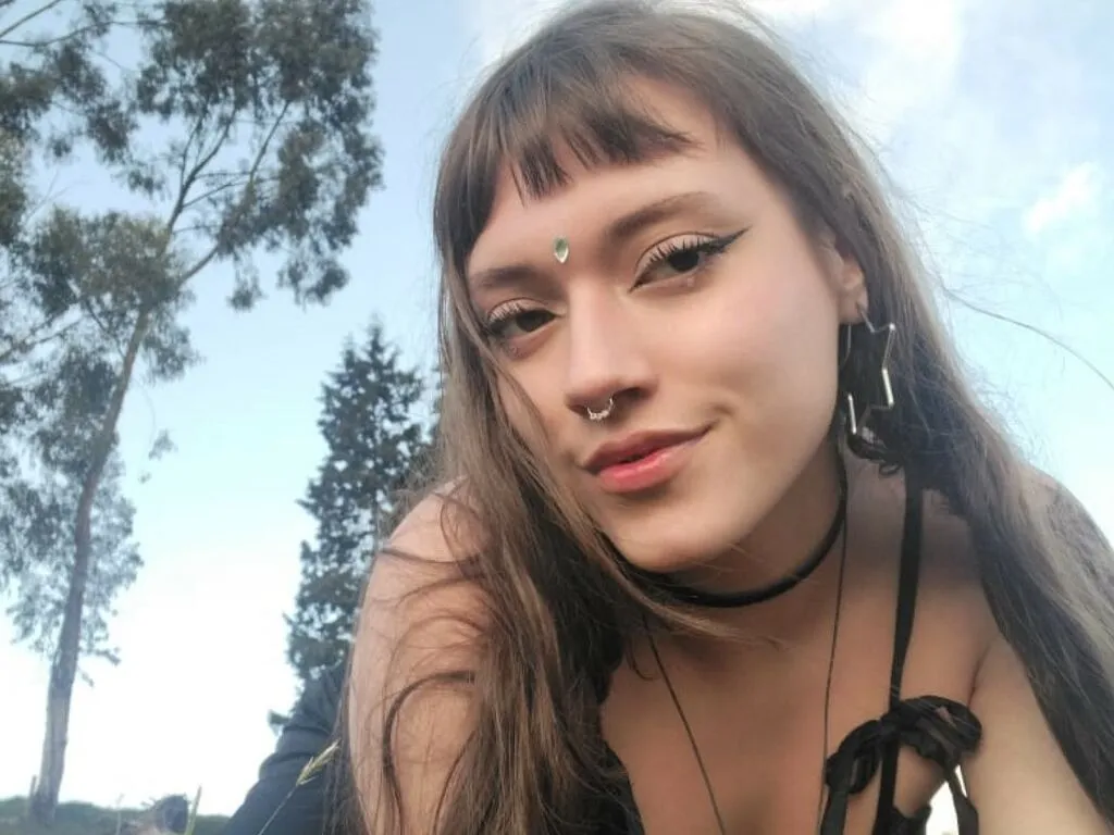 Live sex webcam photo for MorganDahlia #277175180