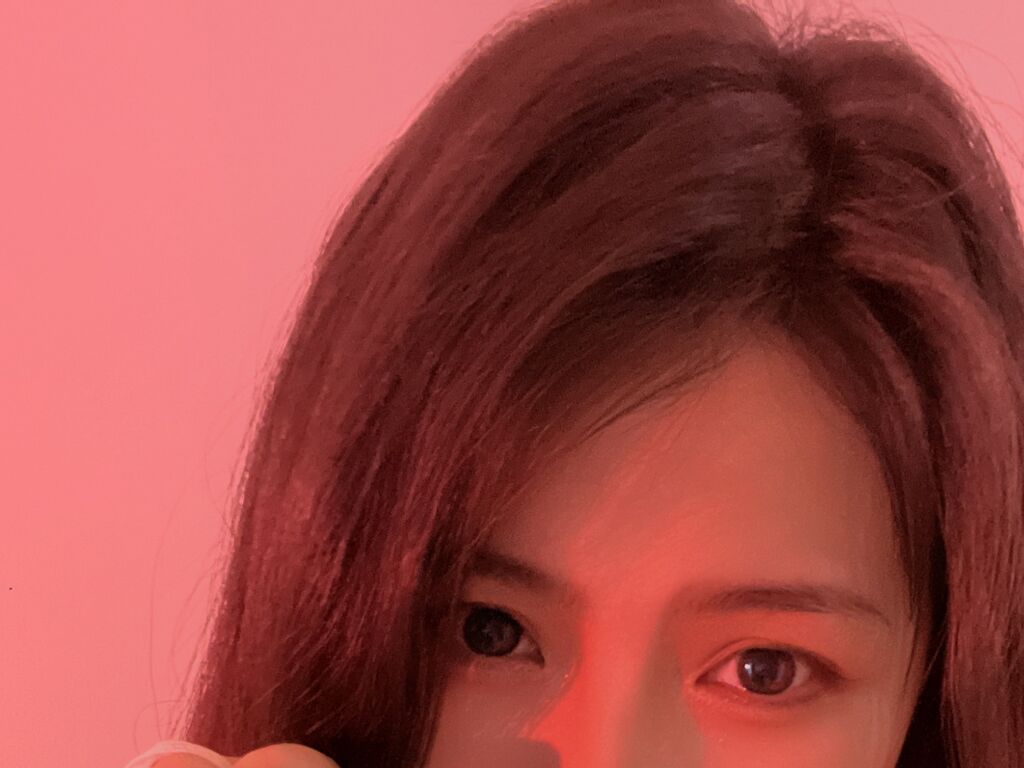 Live sex webcam photo for MousseMolie #278117760