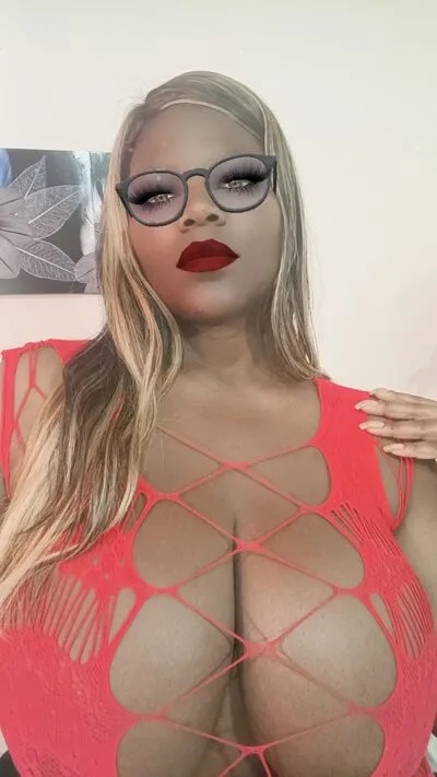 Live sex webcam photo for NalaBacker #290120780