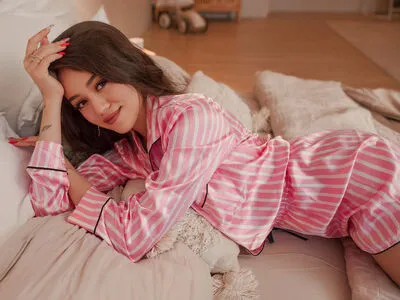 Live sex webcam photo for NastyaPaula #290161441