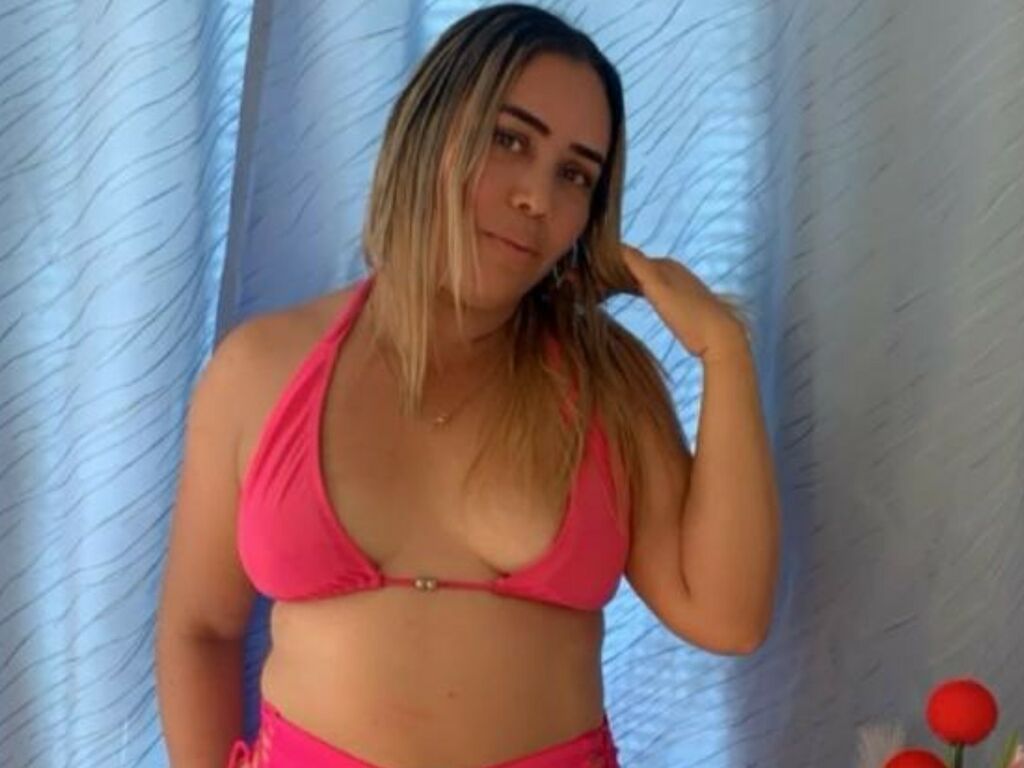 Live sex webcam photo for NataSiete #277770786