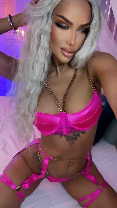 Live sex webcam photo for Natasha #290169441