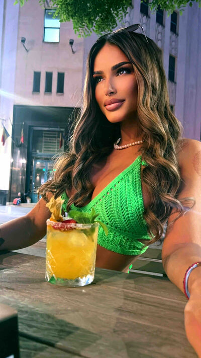 Live sex webcam photo for Natasha #290169501