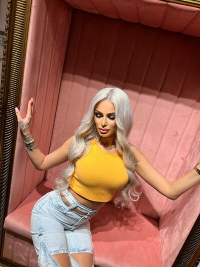 Live sex webcam photo for Natasha #290169572