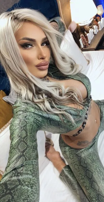 Live sex webcam photo for Natasha #290169607