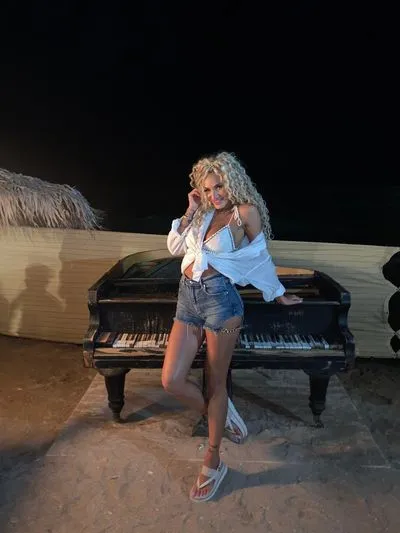 Live sex webcam photo for Natasha #290169630