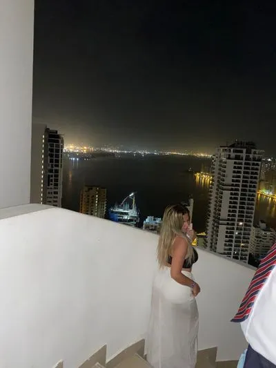 Live sex webcam photo for NathMiller #290160702