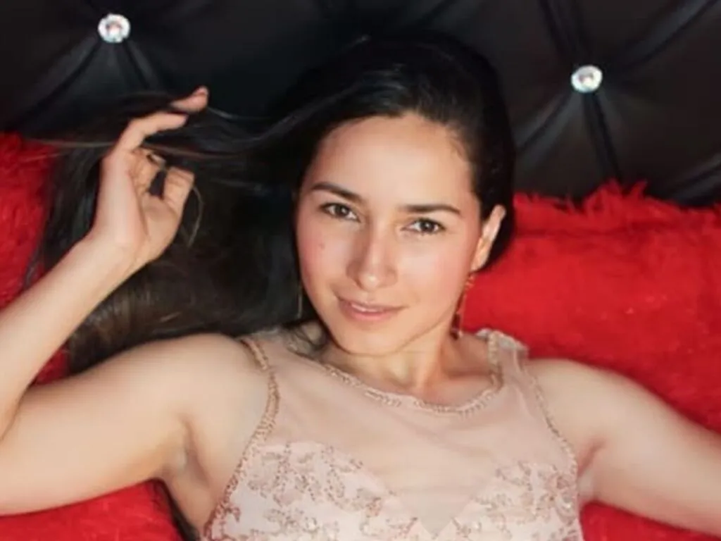 Live sex webcam photo for NatiMatius #277499974