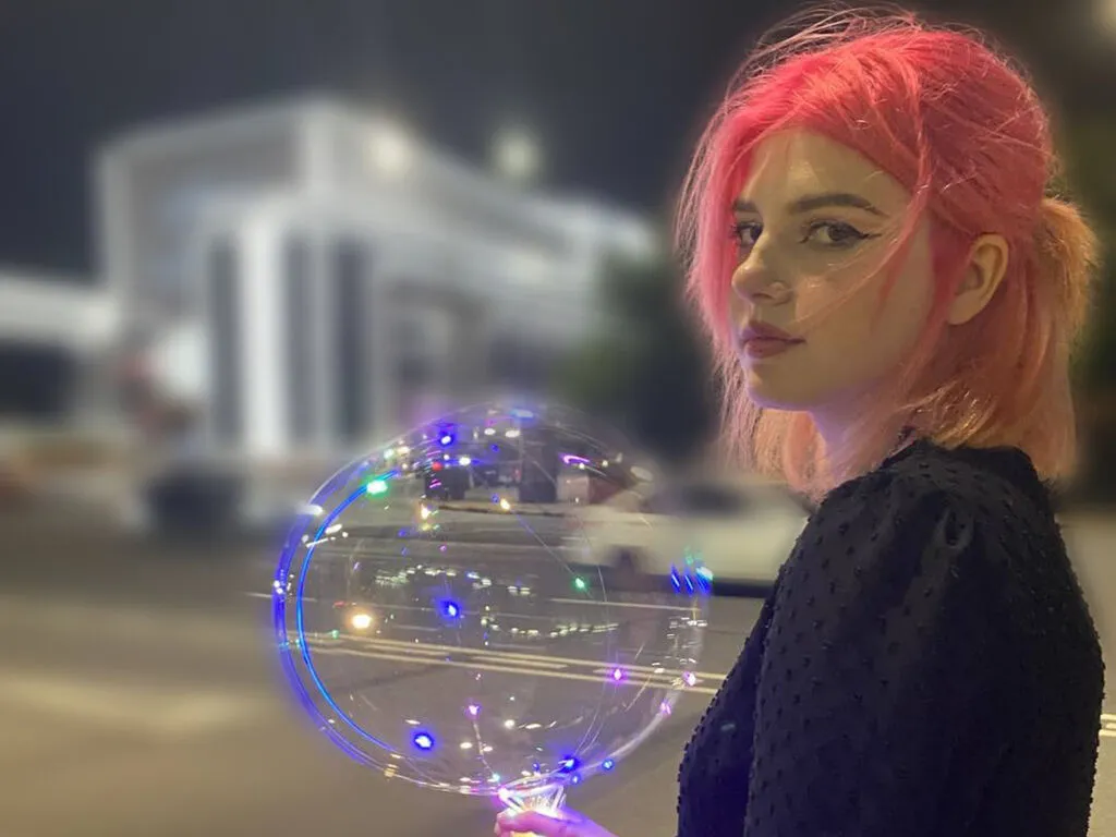 Live sex webcam photo for NikolleShines #276448892