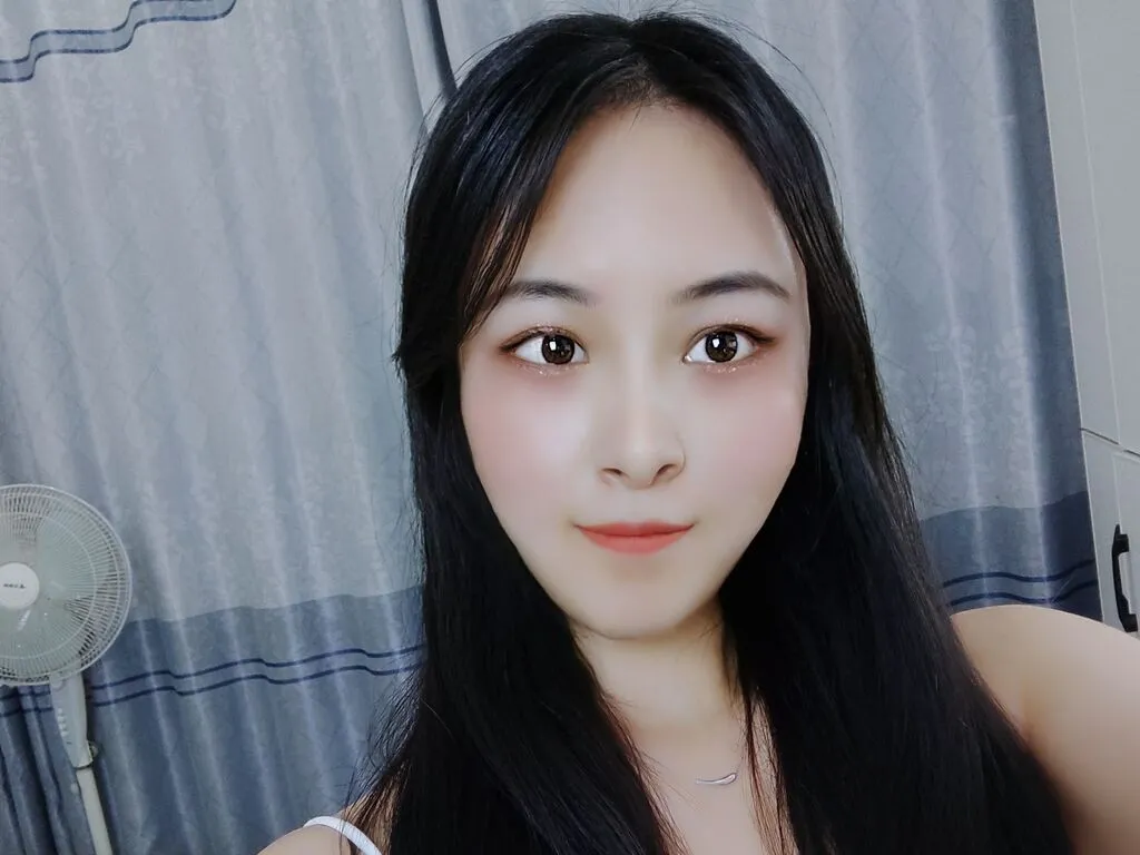 Live sex webcam photo for NinaNan #276309300