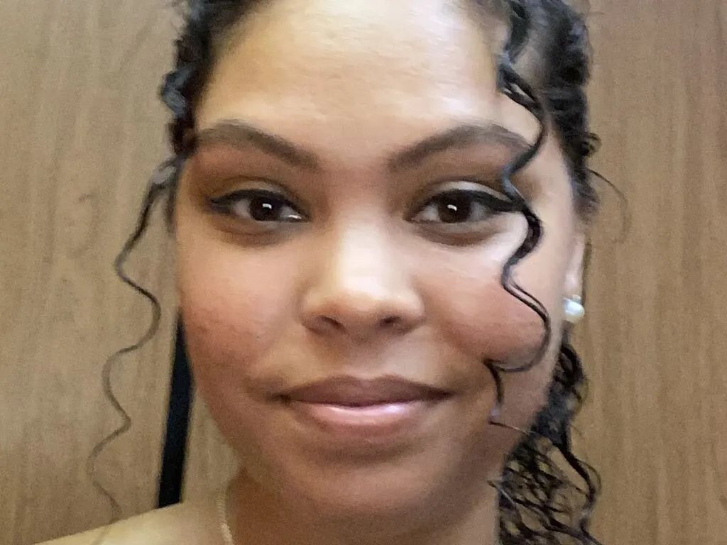 Live sex webcam photo for NovaReina #278141099