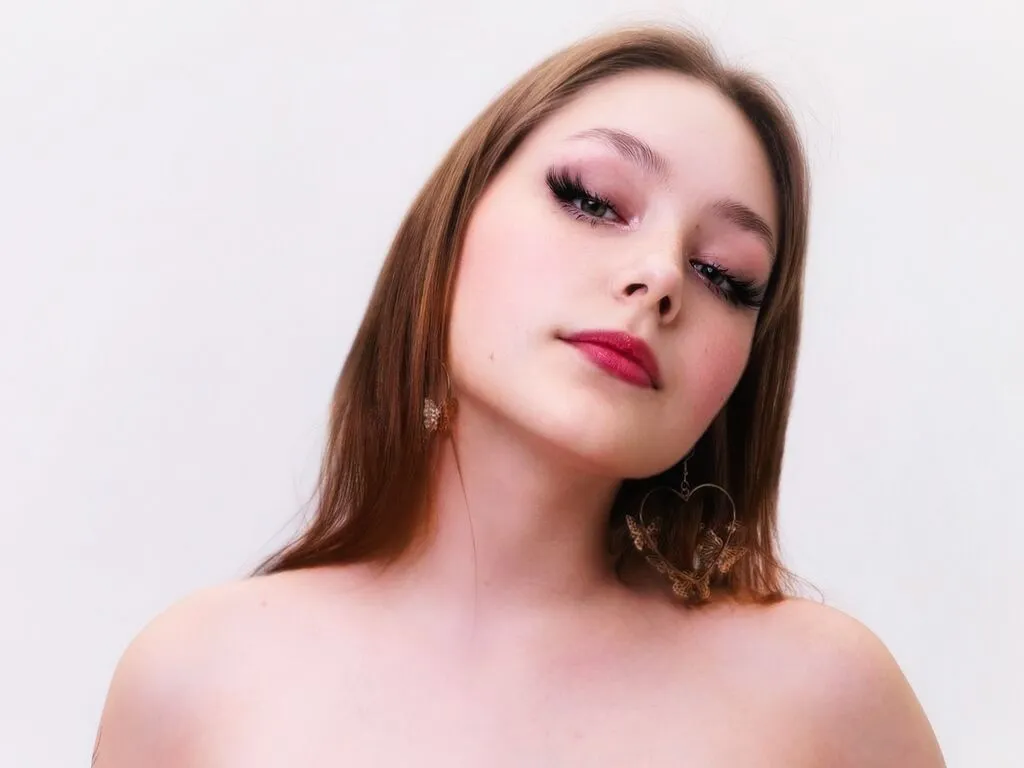 Live sex webcam photo for OttilieDenmon