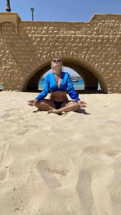 Live sex webcam photo for PalomaOdette #290136923