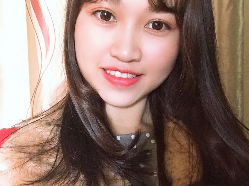 Live sex webcam photo for PandaWillisons #275890126