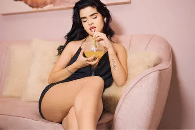 Live sex webcam photo for ParisHanpson #290138180