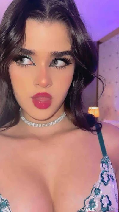 Live sex webcam photo for ParisHanpson #290138212